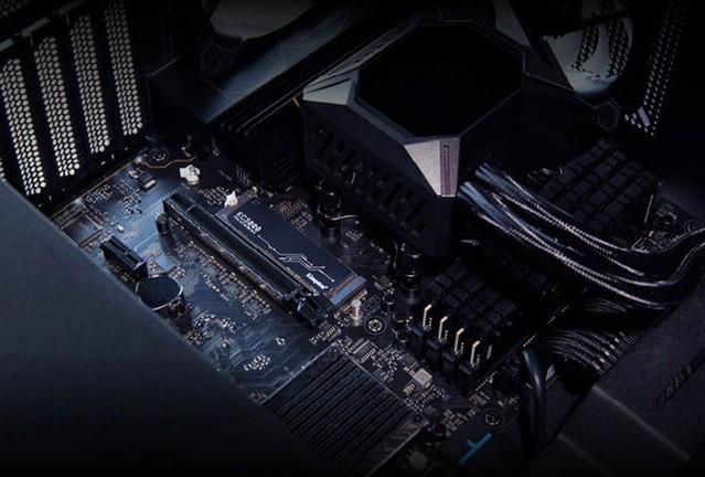 ngff固态硬盘和sata固态硬盘_固态硬盘价格_slc固态硬盘1006slc固态硬盘